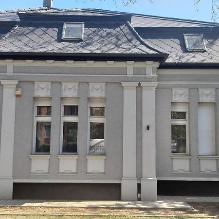 Karpatia Vendeghaz 1201 Budapest Exterior foto